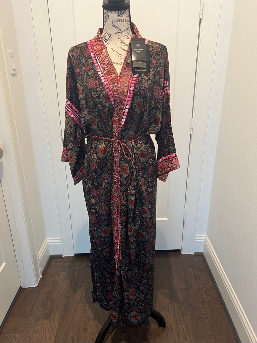 NWT Paisley Kimono Robe with Pink Trim